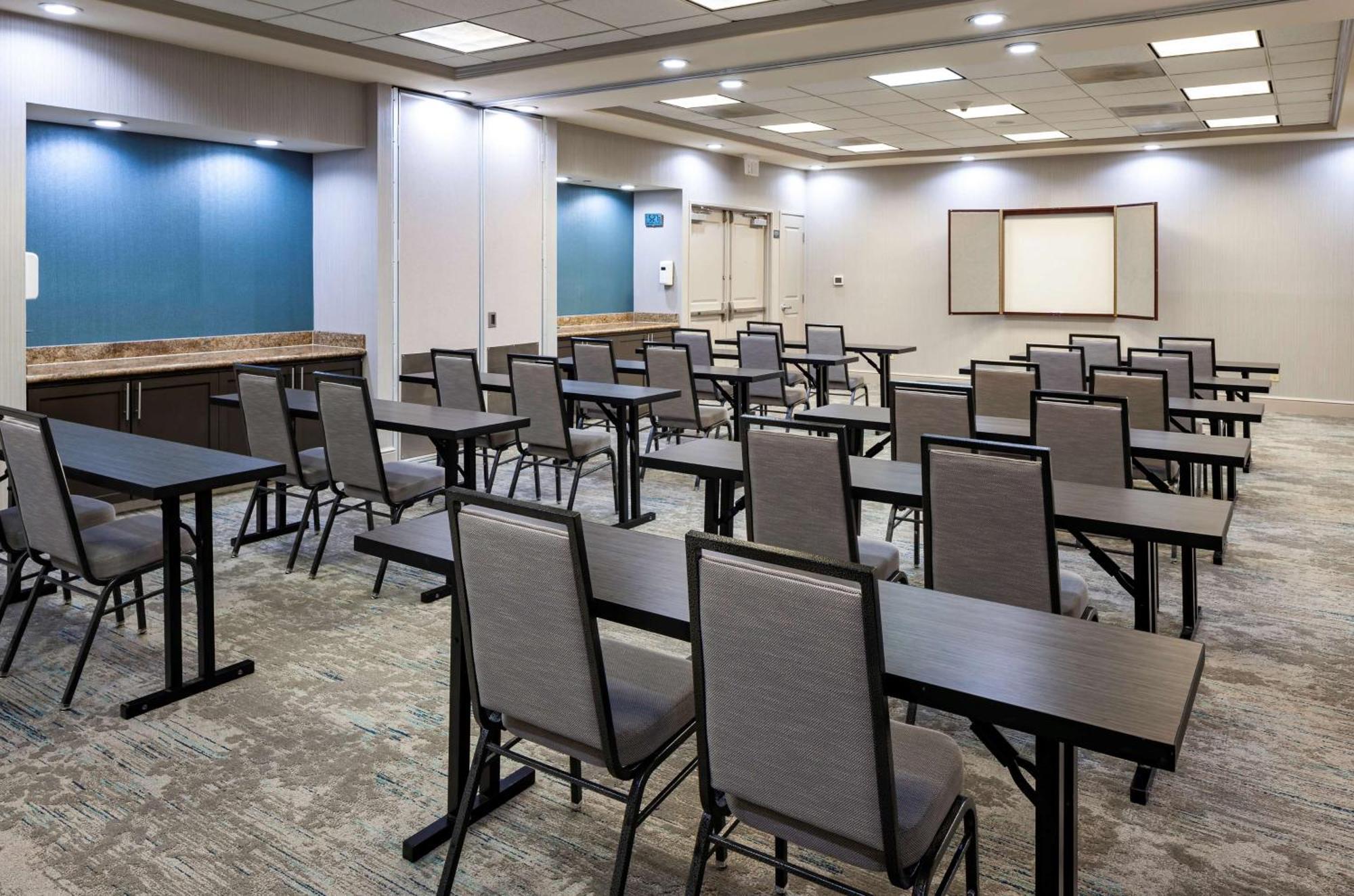 פוואי Hilton Garden Inn San Diego/Rancho Bernardo מראה חיצוני תמונה