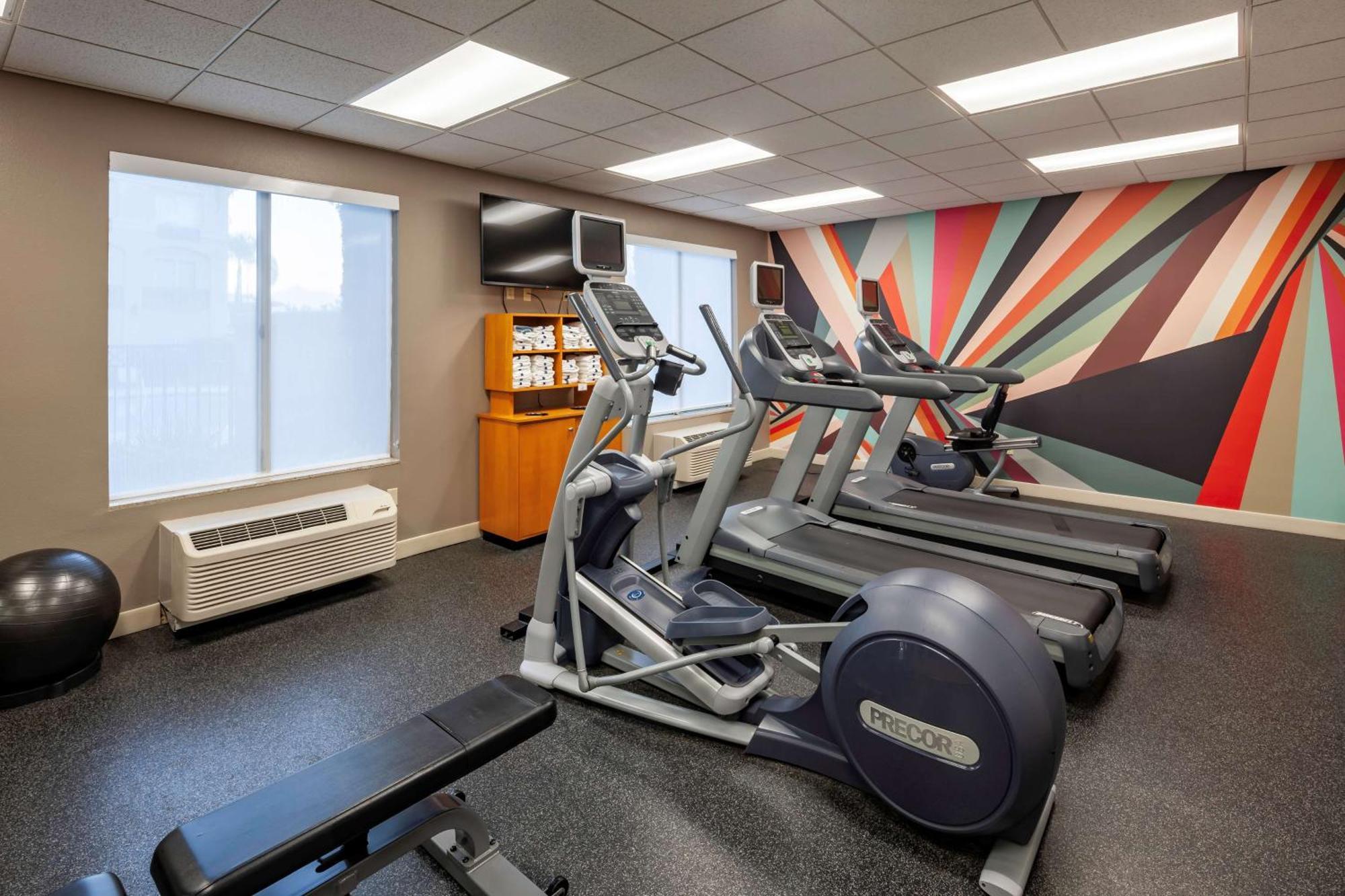 פוואי Hilton Garden Inn San Diego/Rancho Bernardo מראה חיצוני תמונה